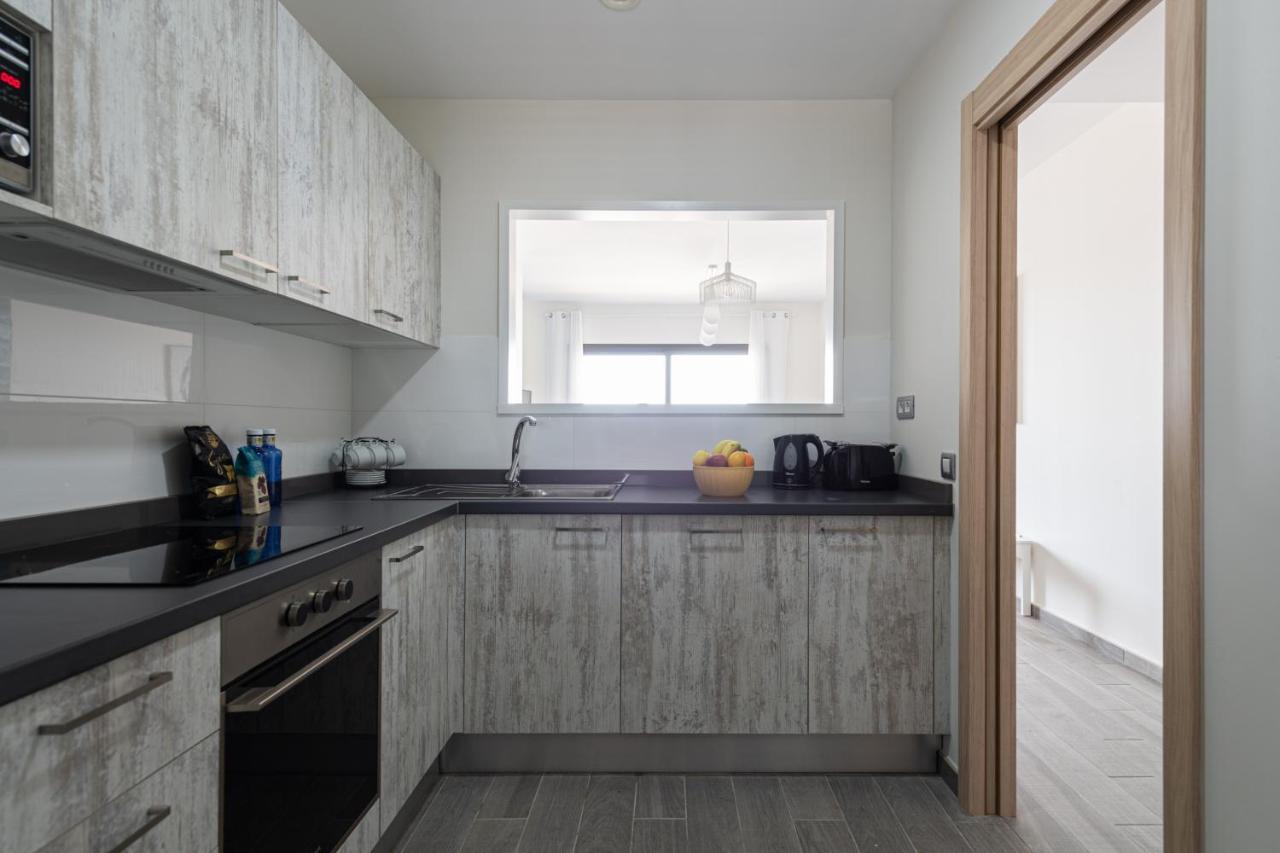 Homeforguest Apartamento En Residencia De Lujo Con Terraza Y Piscina La Guirra Екстериор снимка