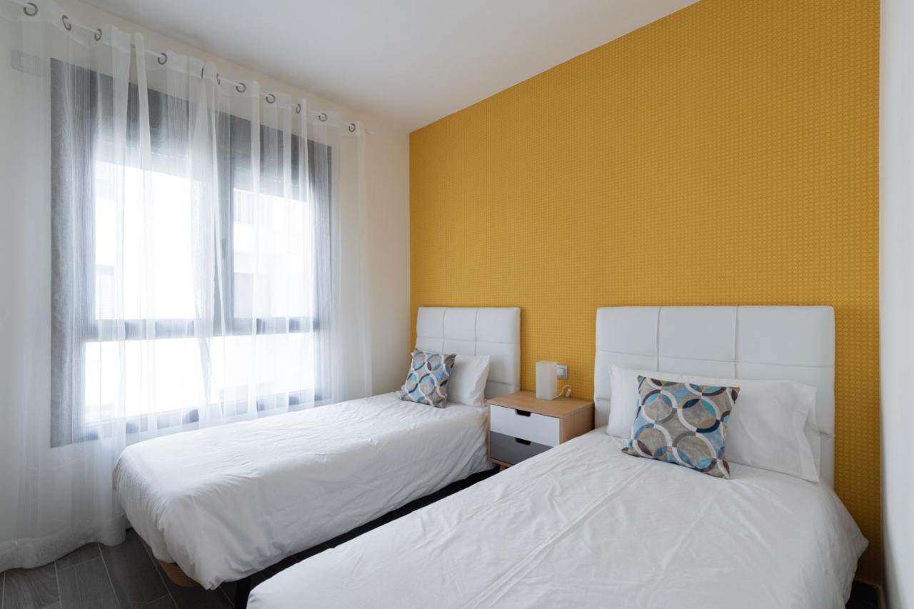 Homeforguest Apartamento En Residencia De Lujo Con Terraza Y Piscina La Guirra Екстериор снимка